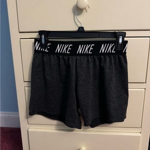 Nike gray/black mixed athletic shorts size small
